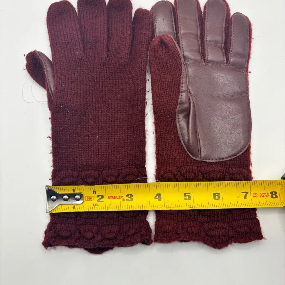 Burgundy Knit Driving Gloves with Leather Palm Grips Scalloped Cuff Maroon‎